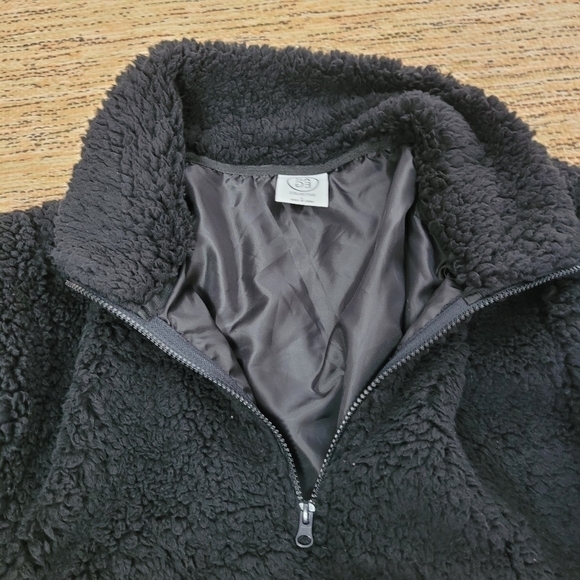 Sage Fleece Pull Over Jacket - Picture 2 of 7